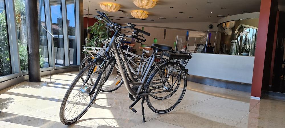 T Hotel