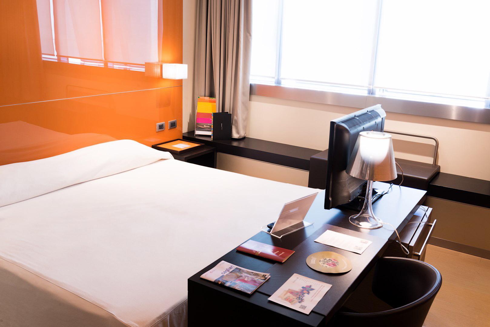T Hotel 4*