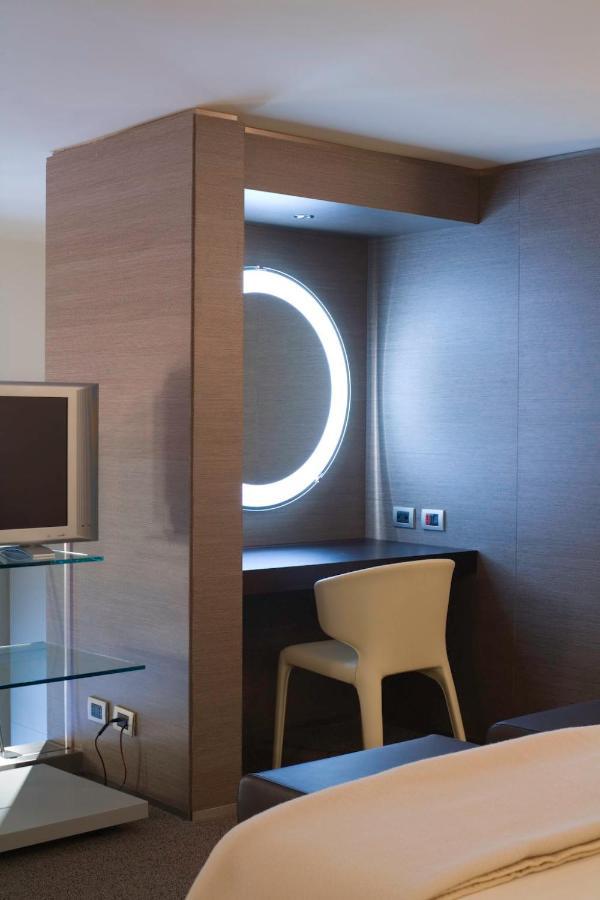 T Hotel 4*