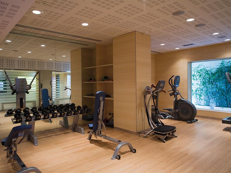 T Hotel 4*